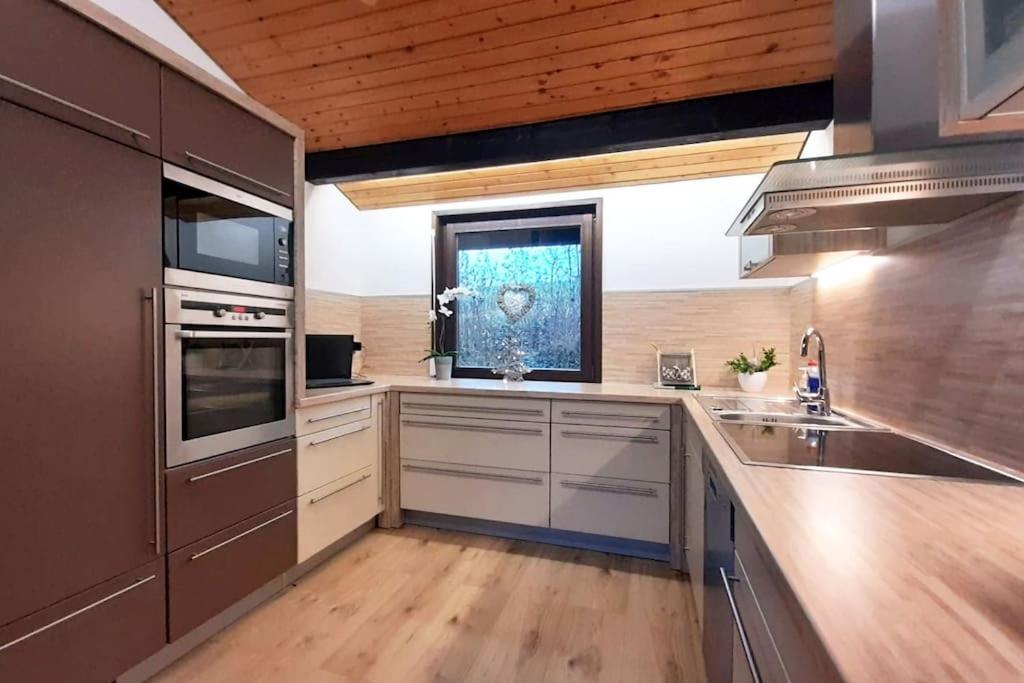 Ferienhaus Lena Im Sauerland Direkt Am Hennesee Meschede Exteriér fotografie